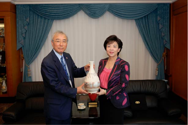 Dr. Flora Chang & Dr. Masakazu Anpo